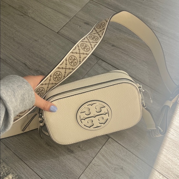 New!! Tory Burch Mini Miller Crossbody Bag - Picture 1 of 9